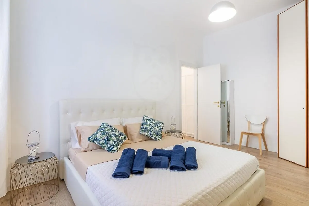 Asclepio - Fiera Milano-Duomo- San Siro Apartment 0*, Milan Italy